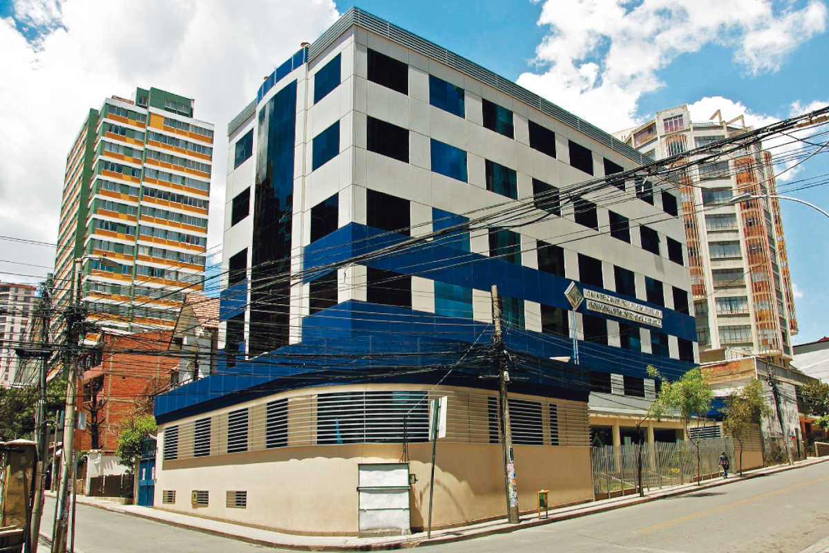 CAJA DE SALUD - BANCA PRIVADA