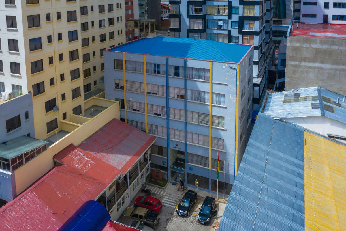 ESCUELA MILITAR DE INGENIERÍA