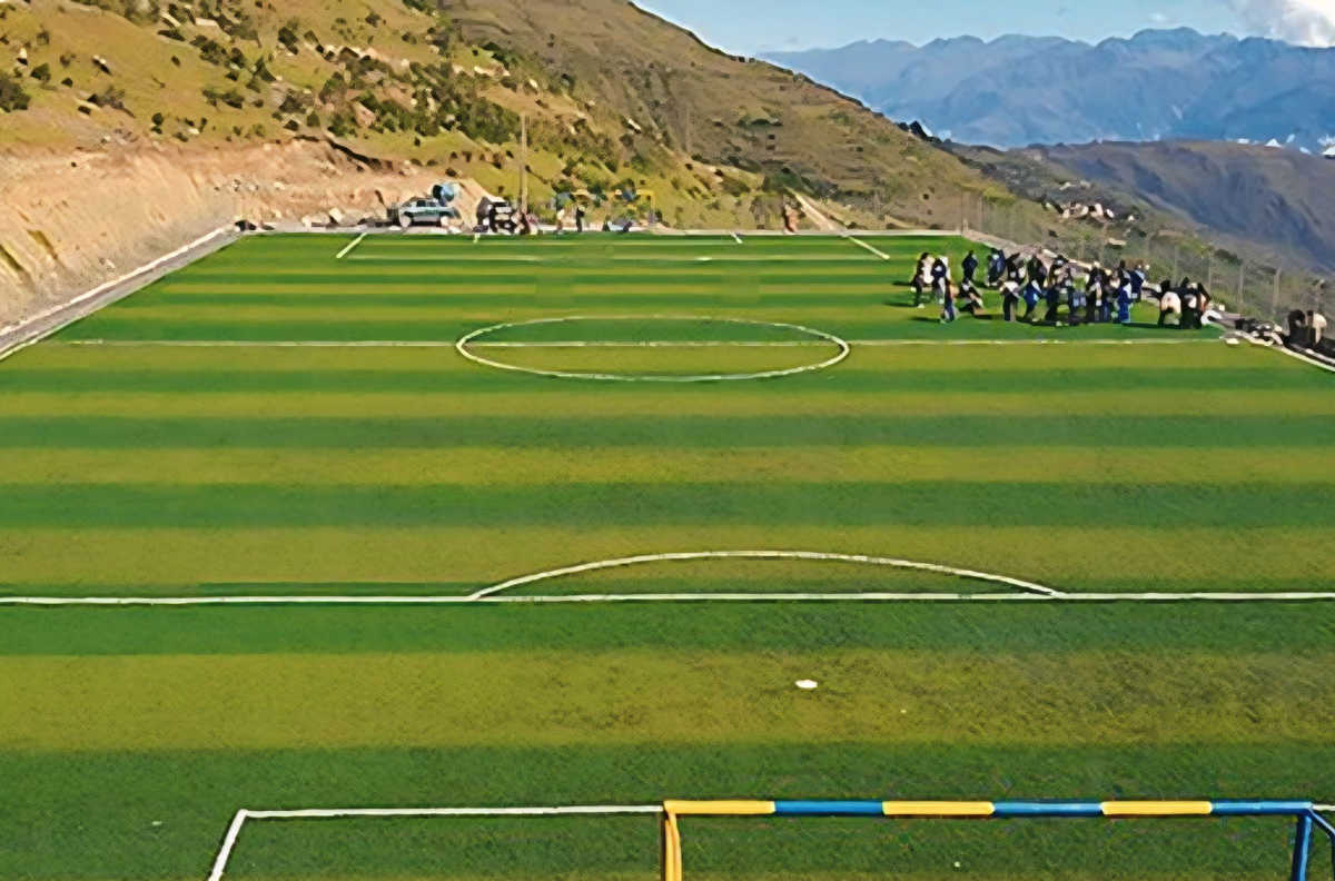 CANCHA CÉSPED SINTÉTICO TACACHACA - SORATA